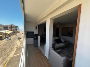 Apto com vista para o mar